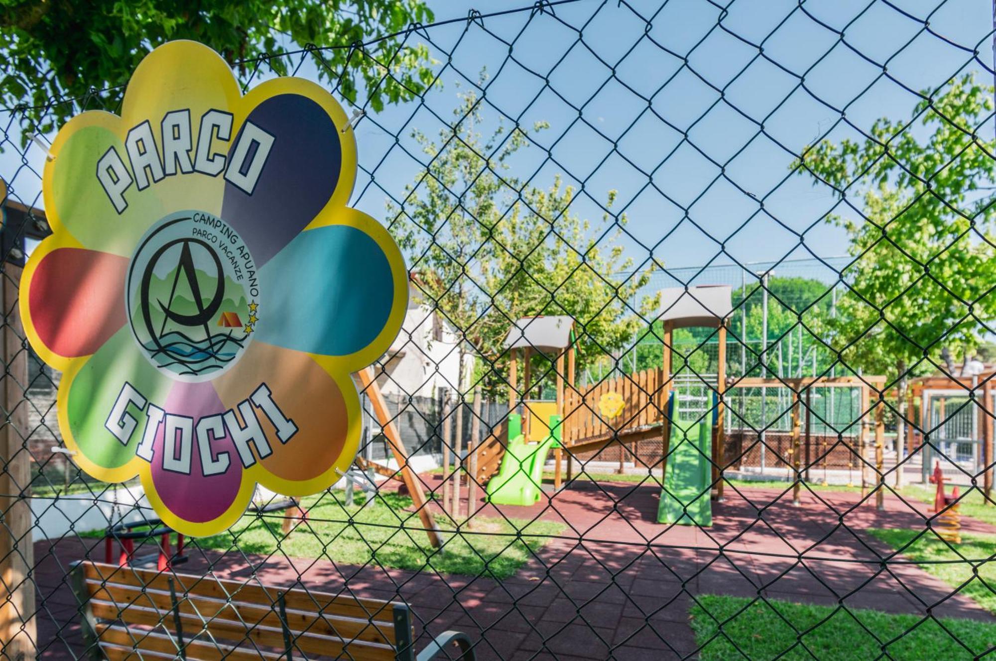 Camping Apuano Марина-ди-Масса Экстерьер фото